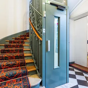 https://studio-saint-sulpice-apartment.fr-paris.fr