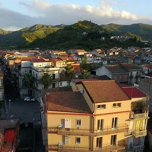 https://casa-catena-francavilla-di-sicilia.sicilyhotelsitaly.net